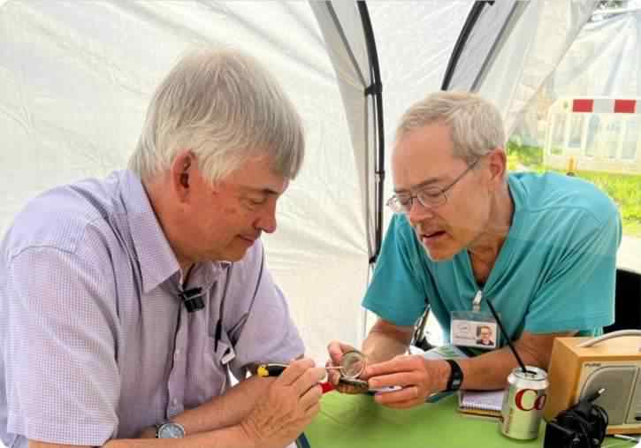 A typical Rushmoor Repair Cafe repair process, click image for a larger version